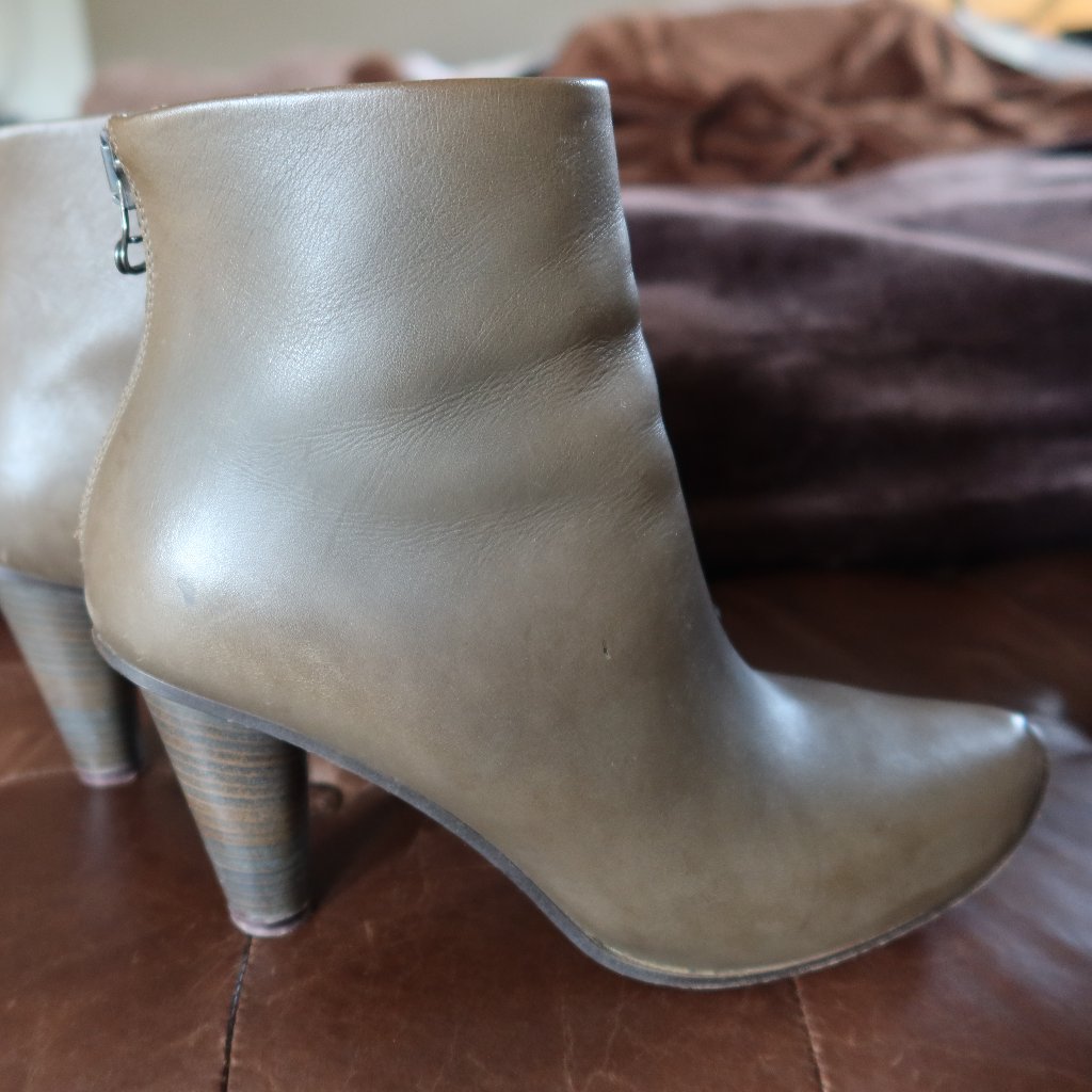 Acne Studios Olive Green Leather Women's Boots Size 37 Booties Made In Italy